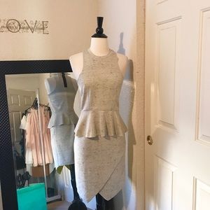 Preowned 2 Piece Outfit Small